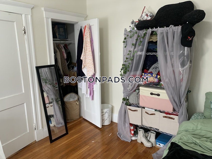 BOSTON - FENWAY/KENMORE - 1 Bed, 1 Bath - Image 12