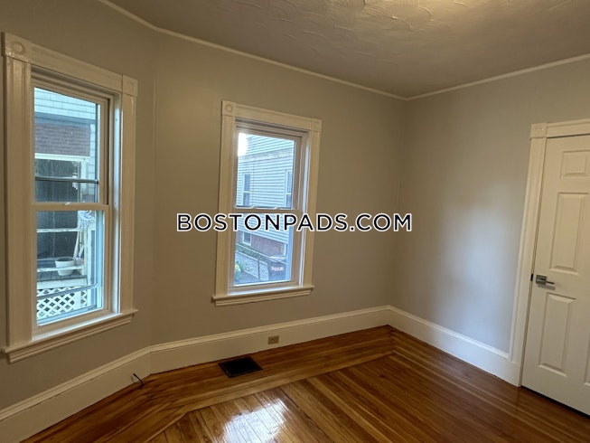 Somerville - $4,600+ /mo