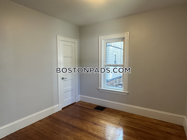 Somerville - $4,600+ /mo
