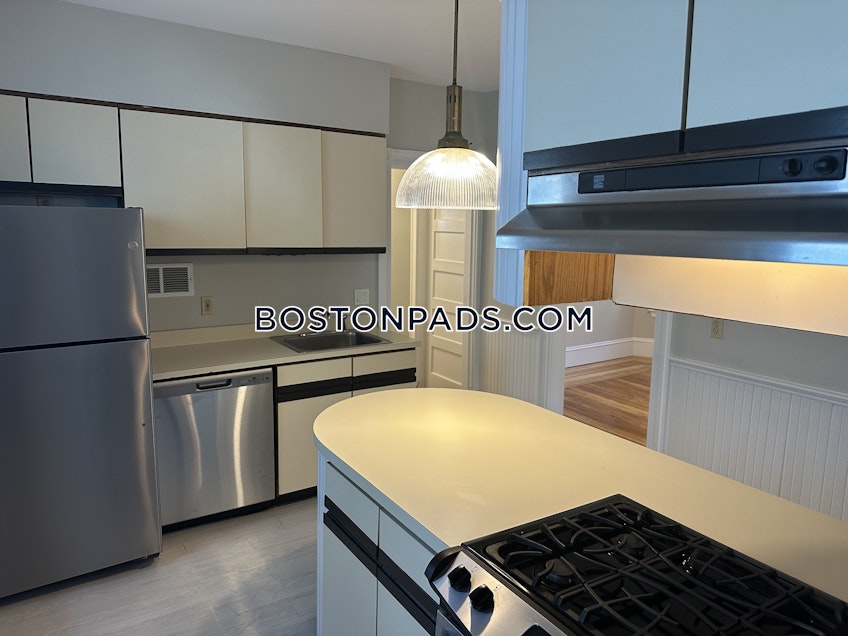 Somerville - $6,850+ /month