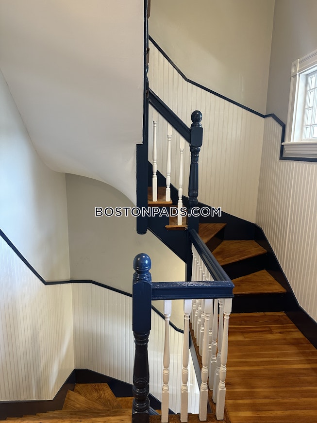 Somerville - $6,850+ /mo