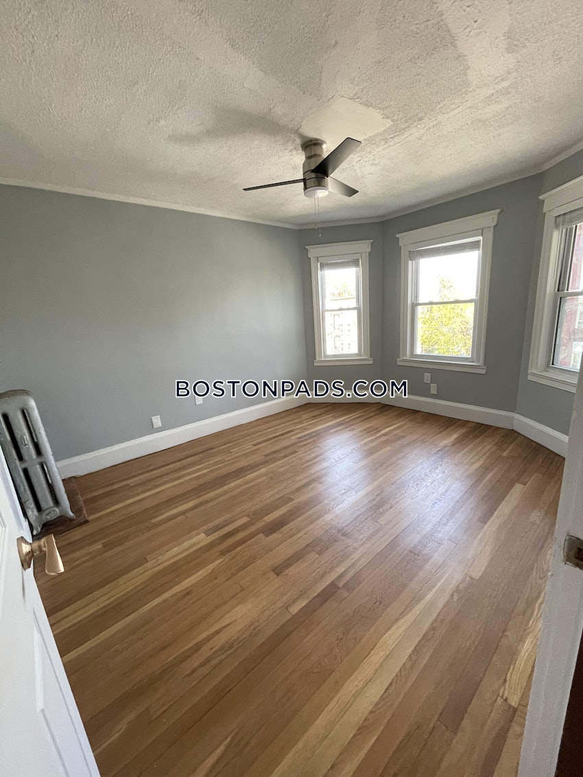 BOSTON - DORCHESTER - ASHMONT - 3 Beds, 1 Bath - Image 5