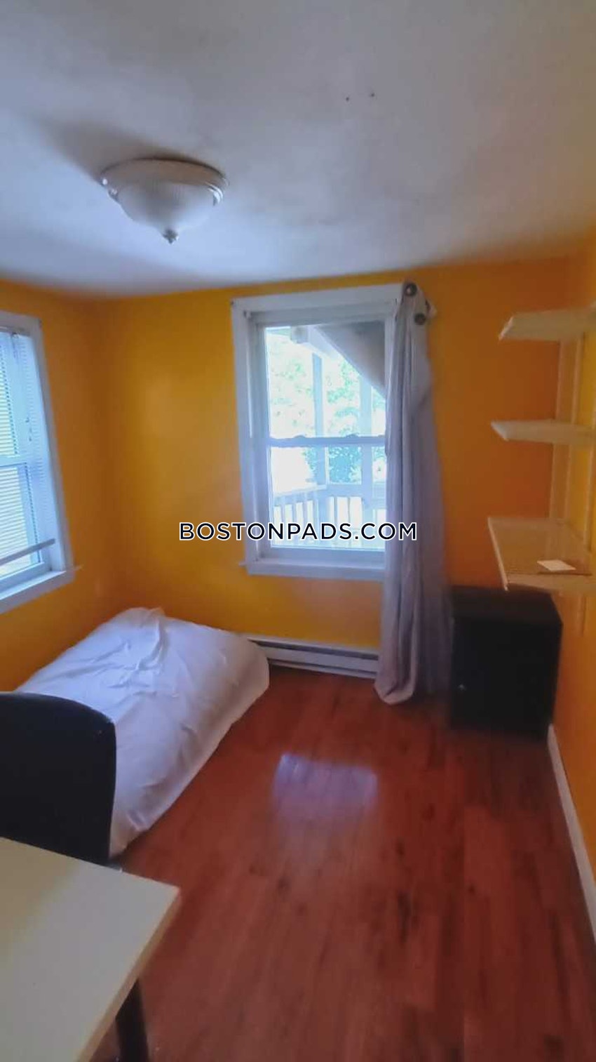 CAMBRIDGE - KENDALL SQUARE - 1 Bed, 1 Bath - Image 22