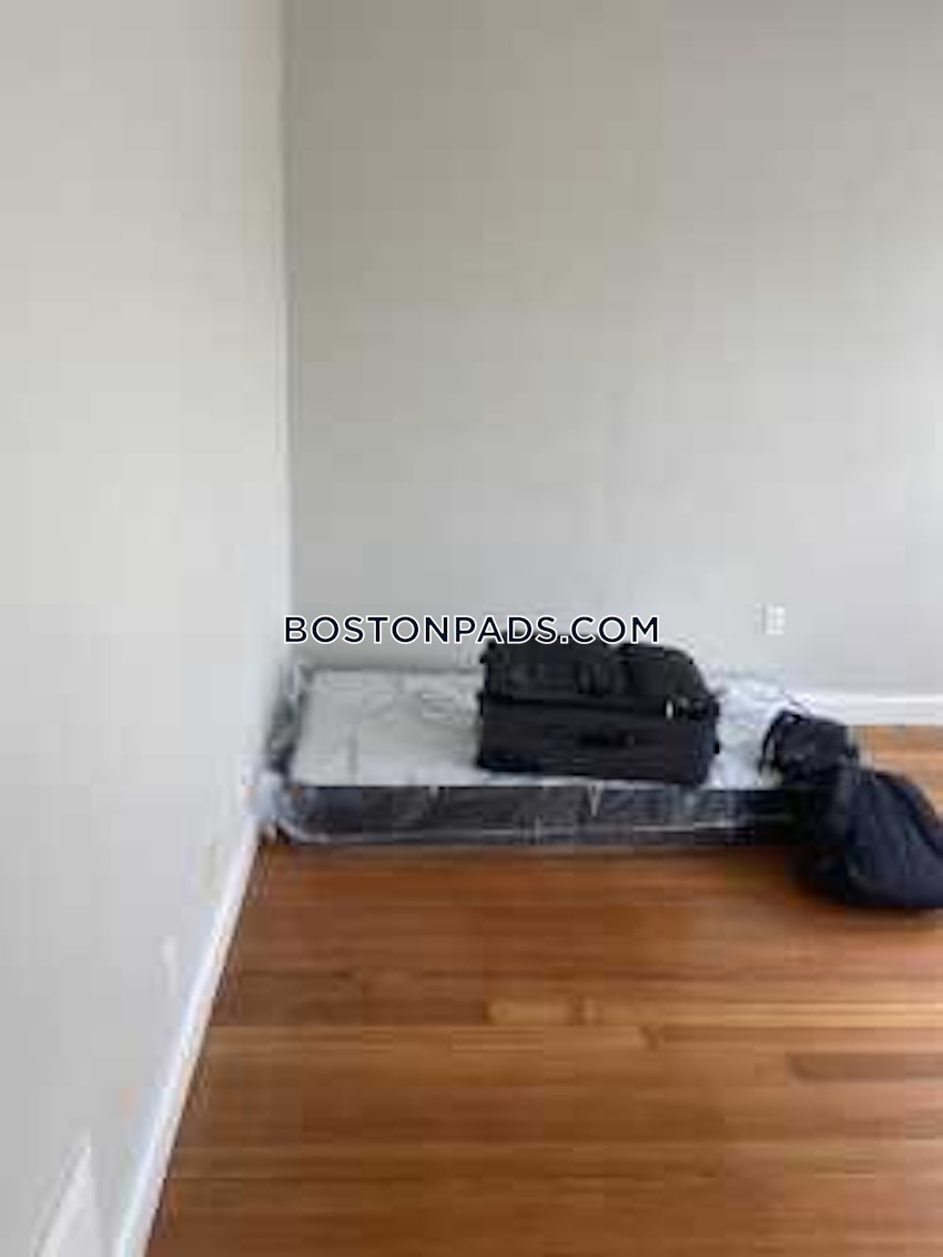 BOSTON - DORCHESTER - SAVIN HILL - 3 Beds, 1 Bath - Image 11