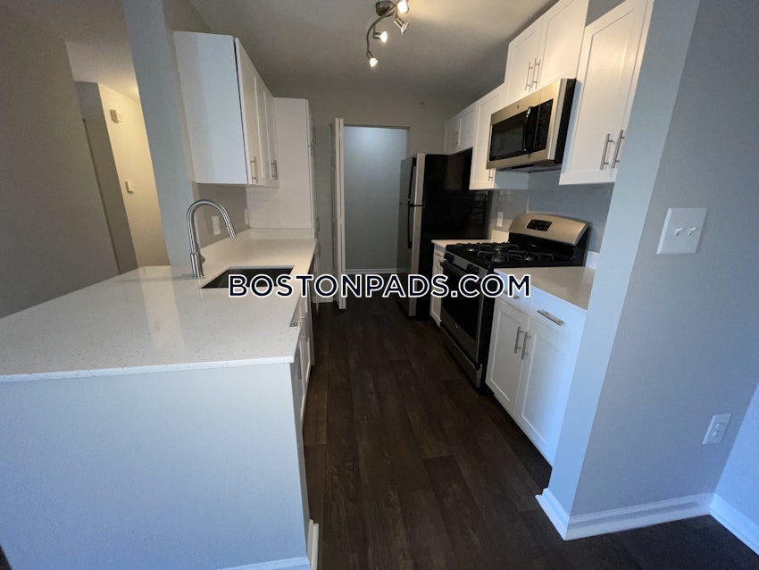 QUINCY - SOUTH QUINCY - 3 Beds, 2 Baths - Image 10