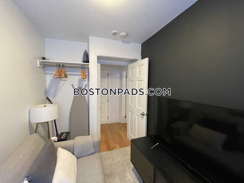 BOSTON - NORTH END - 3 Beds, 1 Bath - Image 1