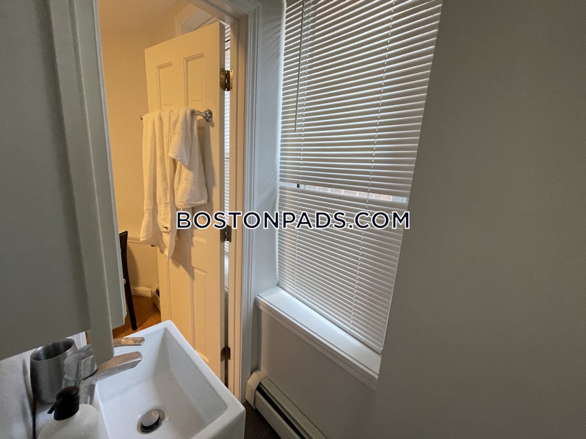 BOSTON - NORTH END - 3 Beds, 1 Bath - Image 18