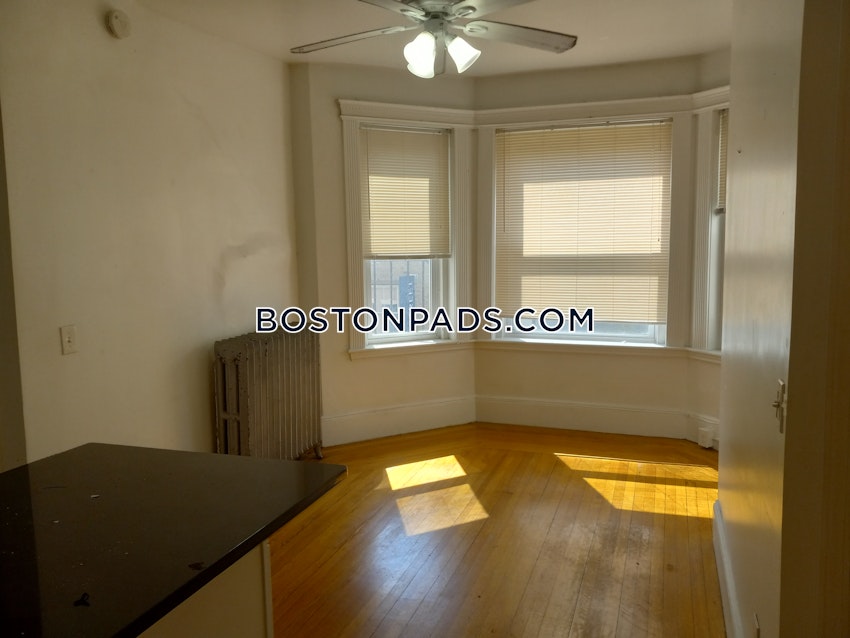 BOSTON - NORTHEASTERN/SYMPHONY - 1 Bed, 1 Bath - Image 6