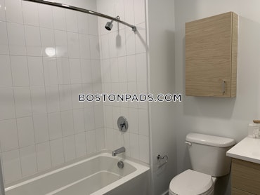 Newton - 1 Beds, 1 Baths