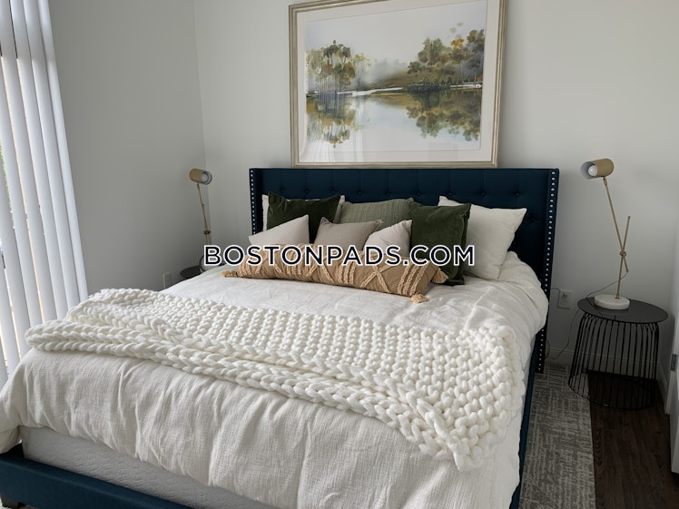 Washington St., Newton