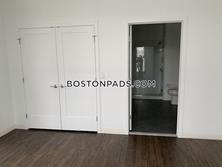 Washington St., Newton