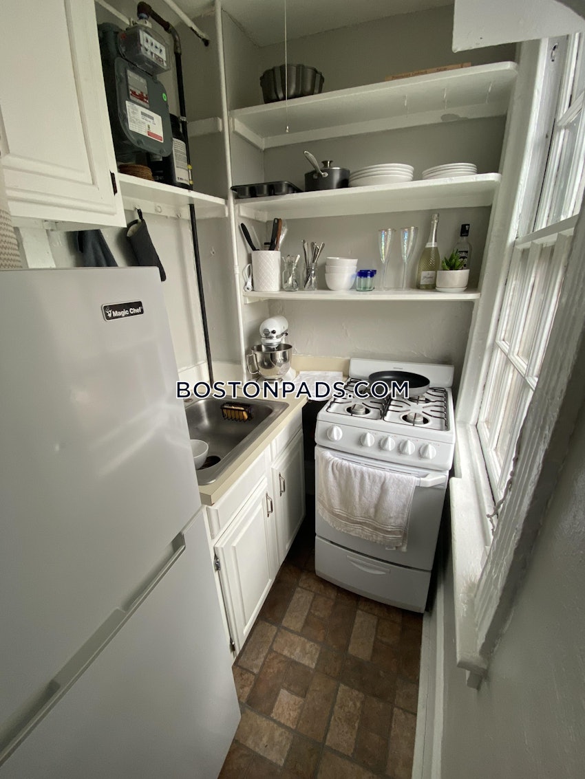 BOSTON - BEACON HILL - 1 Bed, 1 Bath - Image 9