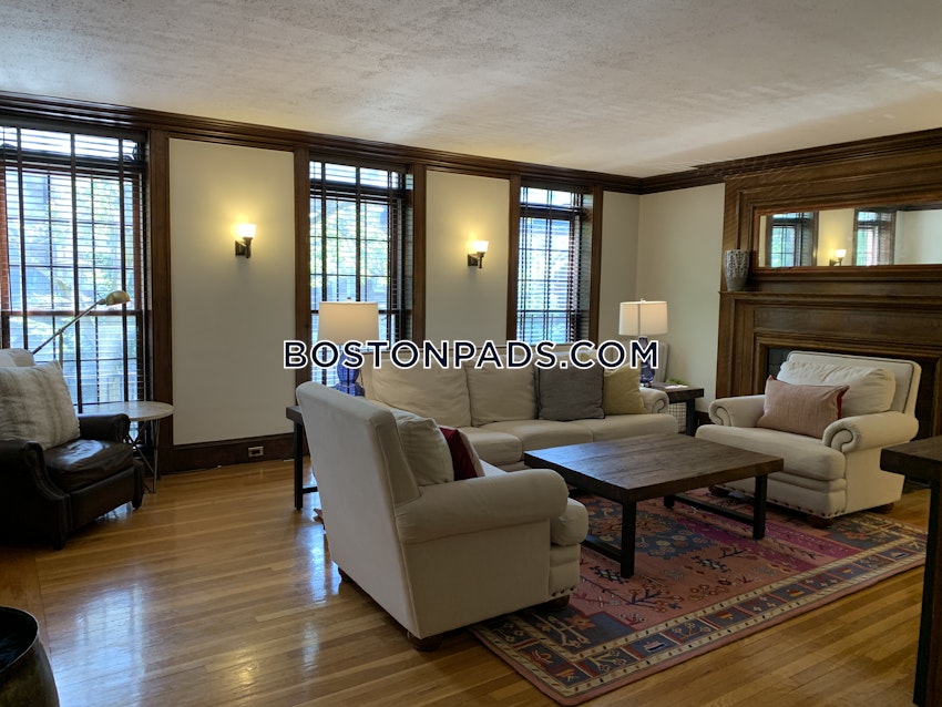 BROOKLINE - BEACONSFIELD - 4 Beds, 3 Baths - Image 32