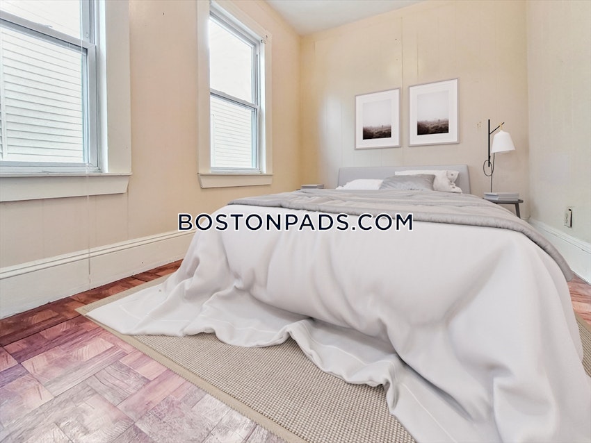 BOSTON - ROXBURY - 4 Beds, 1 Bath - Image 3