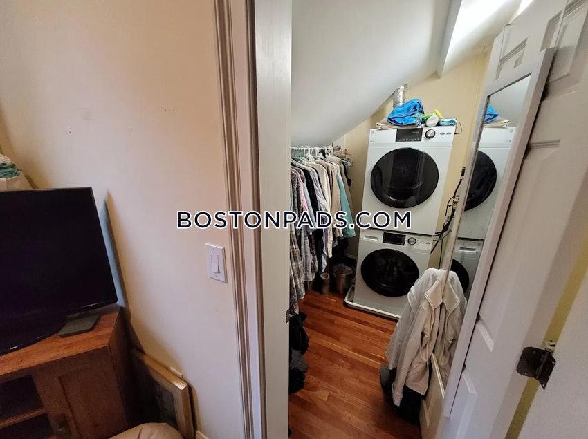 BOSTON - BEACON HILL - 1 Bed, 1 Bath - Image 5