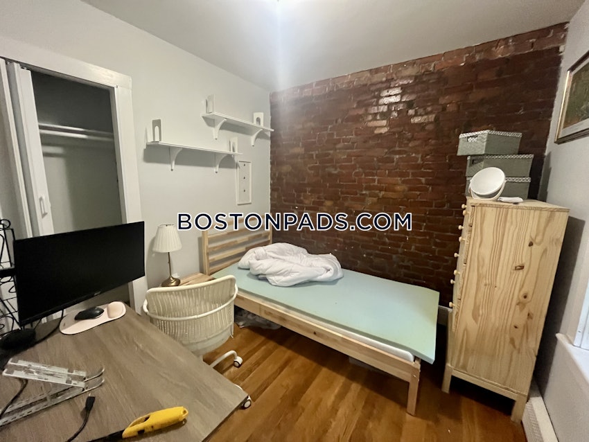 BOSTON - SOUTH BOSTON - ANDREW SQUARE - 3 Beds, 1 Bath - Image 6