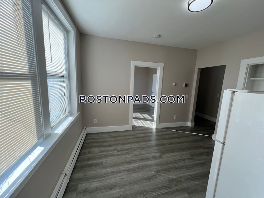 LYNN - 1 Bed, 1 Bath - Image 3