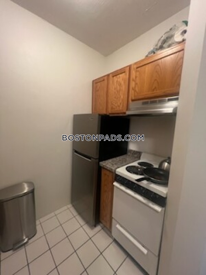 fenwaykenmore-apartment-for-rent-2-bedrooms-1-bath-boston-3300-6049874 