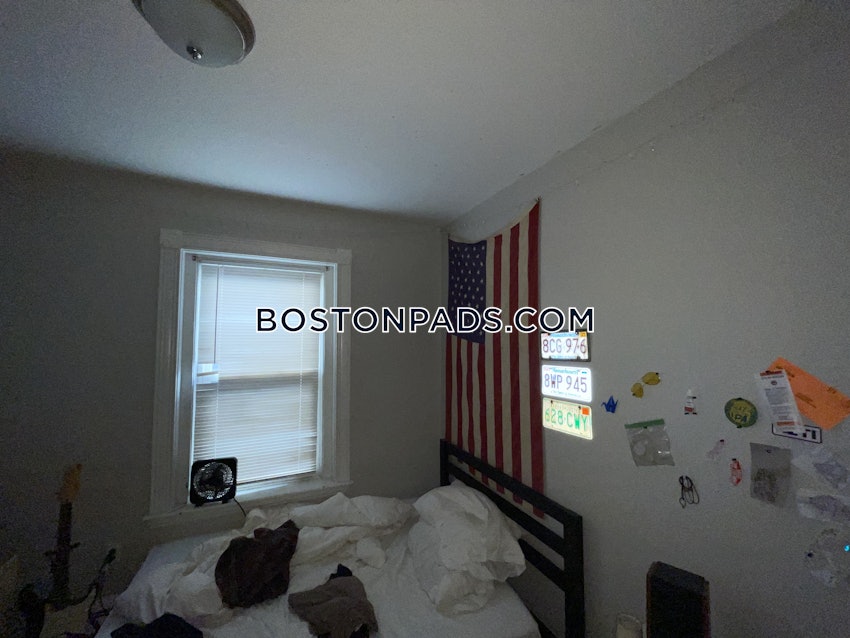 BOSTON - MISSION HILL - 4 Beds, 1 Bath - Image 20