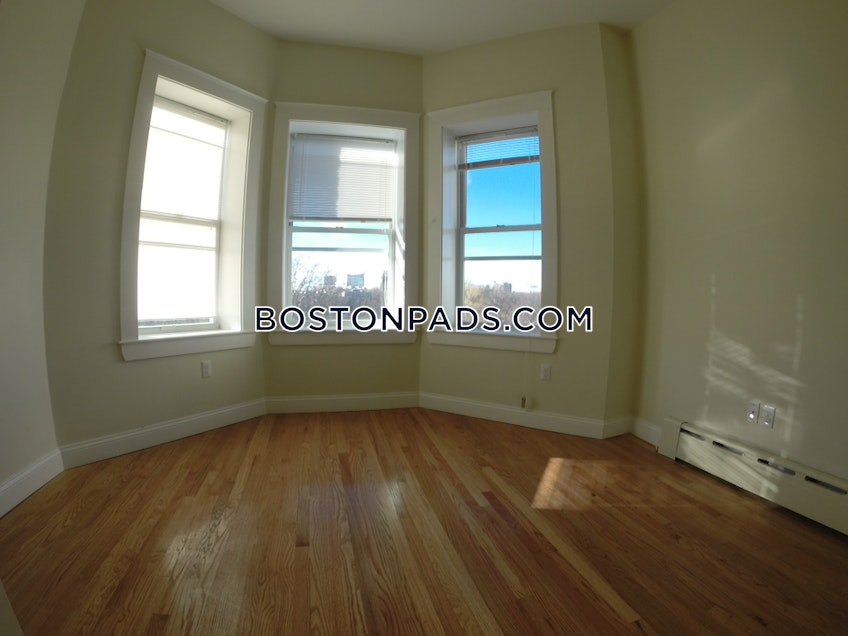 Boston - $3,500+ /month