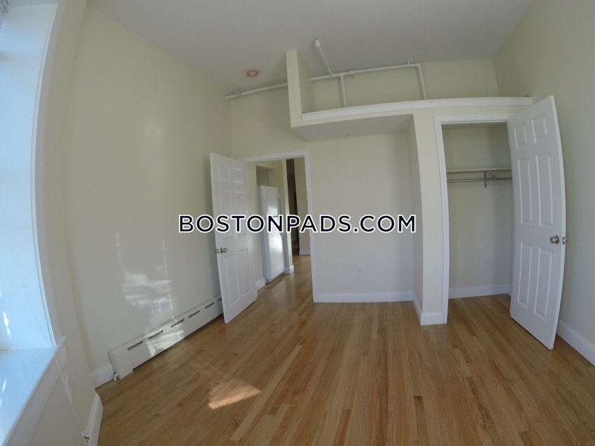 Boston - $3,500+ /month