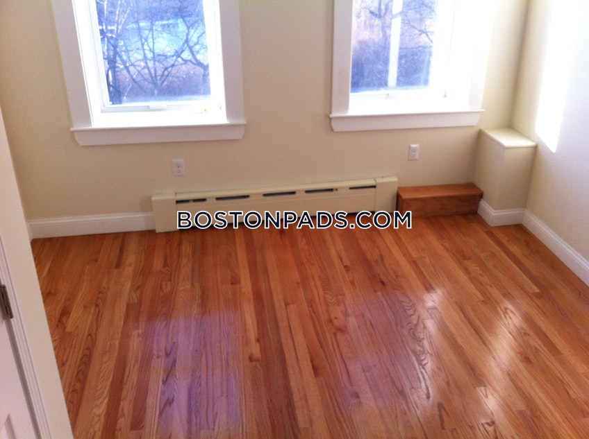 Boston - $3,500+ /month