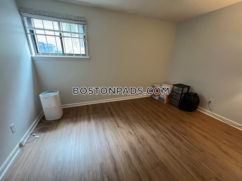 CAMBRIDGE - PORTER SQUARE - 3 Beds, 2 Baths - Image 7