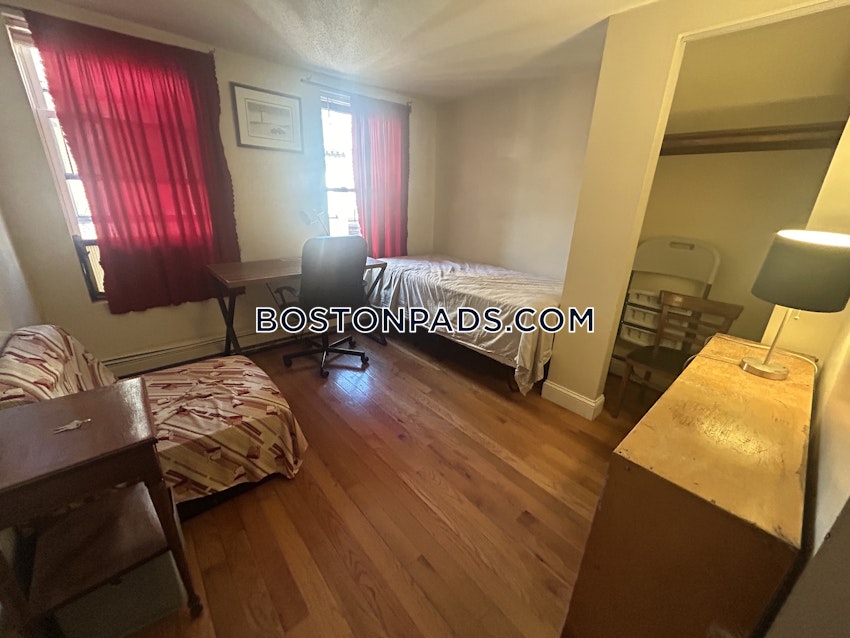 BOSTON - CHINATOWN - 2 Beds, 1 Bath - Image 10