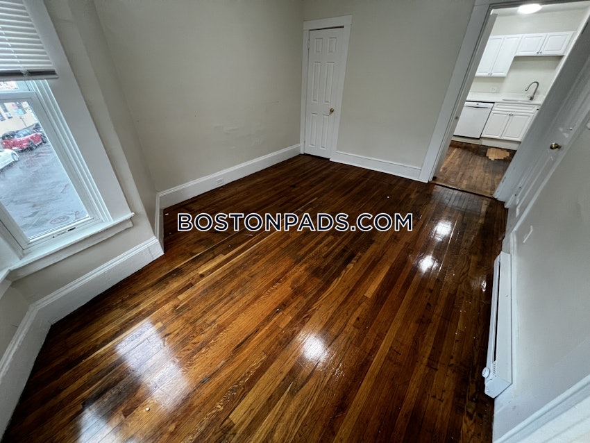 CAMBRIDGE - CENTRAL SQUARE/CAMBRIDGEPORT - 1 Bed, 1 Bath - Image 14