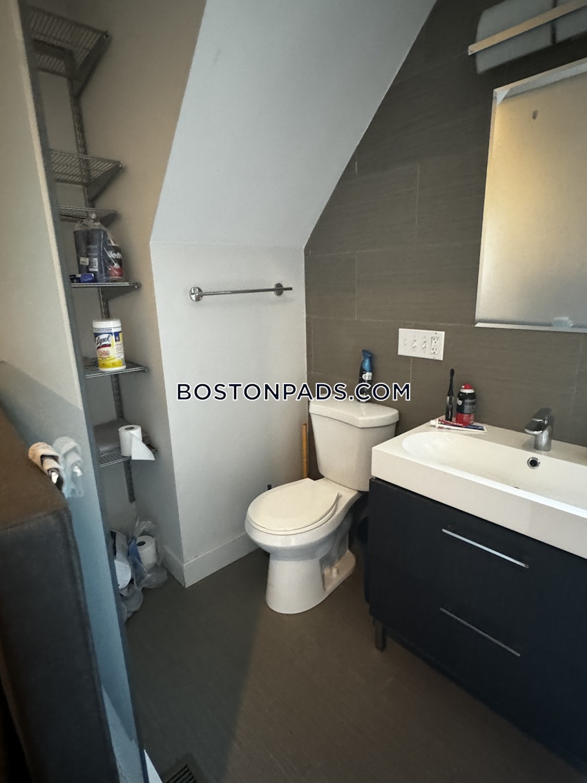 BOSTON - DORCHESTER/SOUTH BOSTON BORDER - 5 Beds, 4 Baths - Image 20
