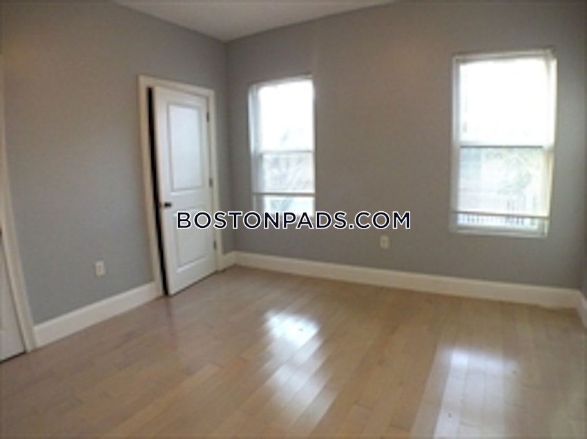 BOSTON - DORCHESTER - UPHAMS CORNER - 3 Beds, 1 Bath - Image 5