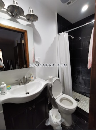 Brookline St. Cambridge