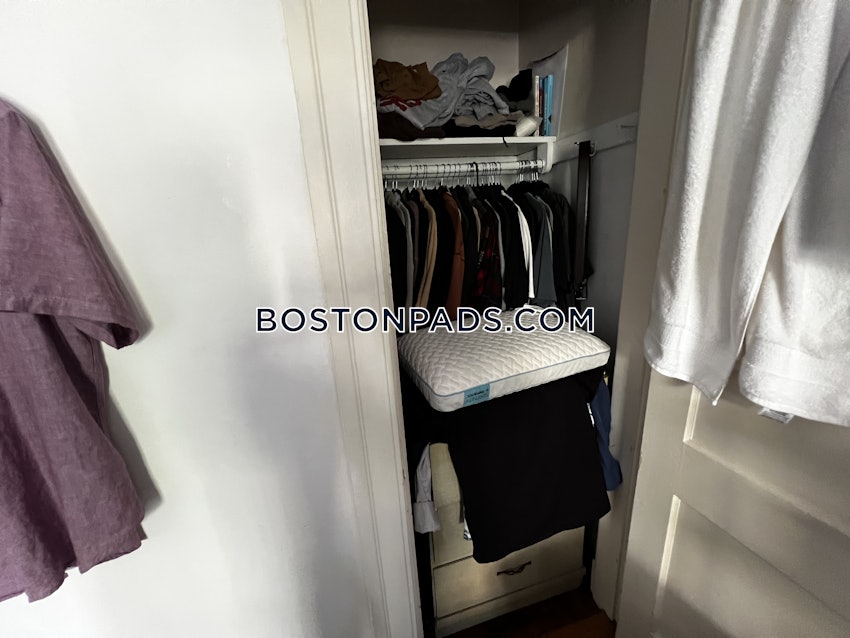 BROOKLINE- BOSTON UNIVERSITY - 3 Beds, 1 Bath - Image 12