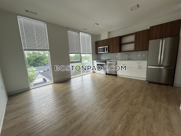 Boston - 0 Beds, 1 Baths