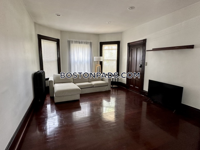 SOMERVILLE - UNION SQUARE - 2 Beds, 2 Baths - Image 2