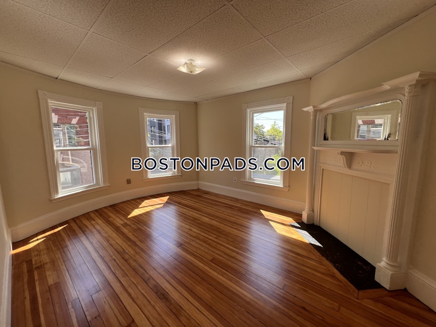 BOSTON - LOWER ALLSTON - 6 Beds, 2 Baths - Image 5