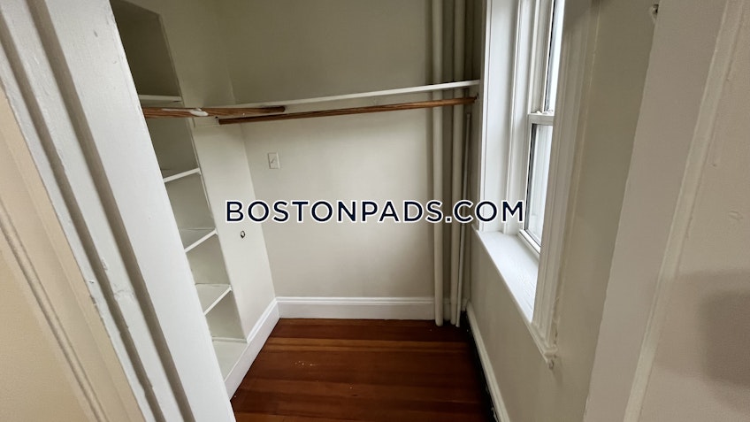 Brookline - $3,100+ /month