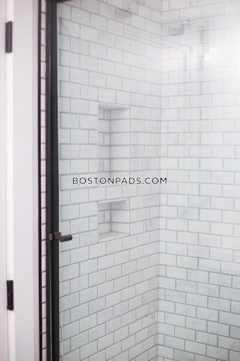 Tremont St. Roxbury Crossing