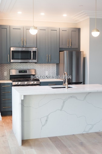 Tremont St. Roxbury Crossing