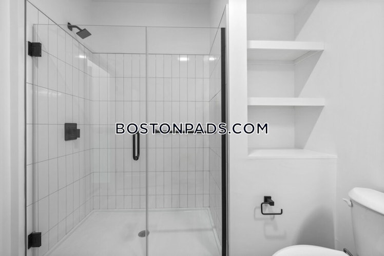 Railroad Ave., Haverhill