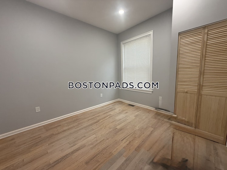 Townsend St., Boston