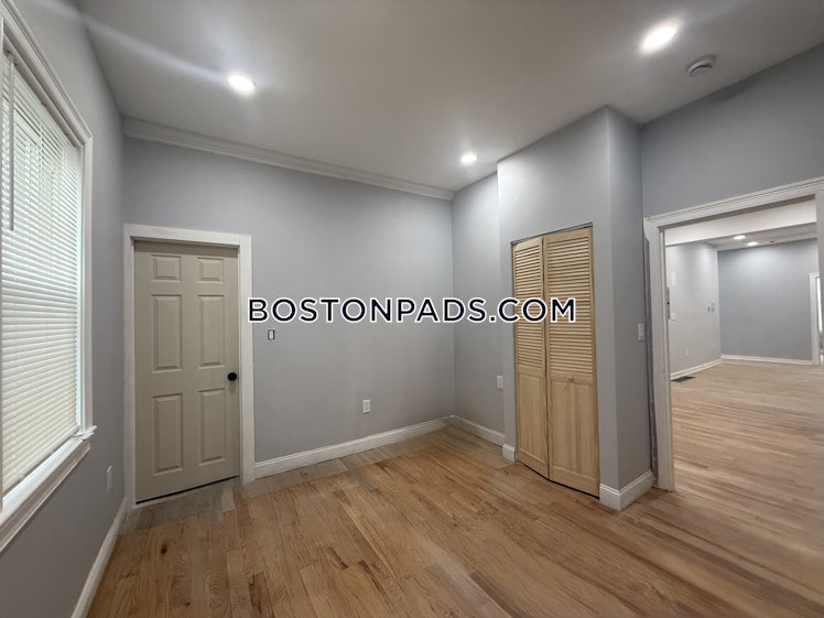 Townsend St., Boston