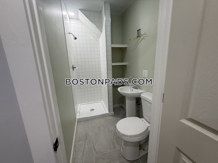 Townsend St., Boston