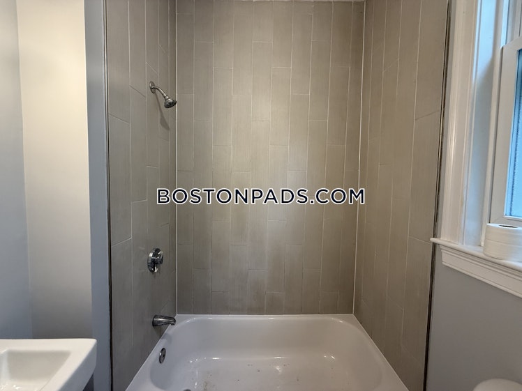 Townsend St., Boston