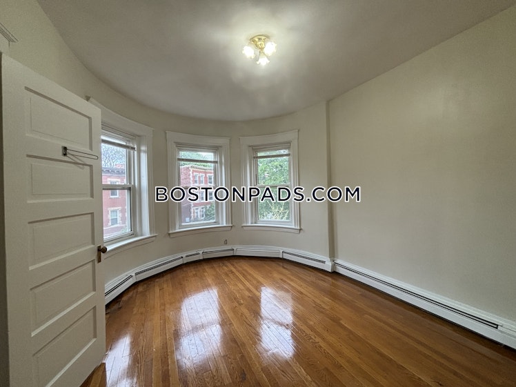 Winthrop Rd., Brookline