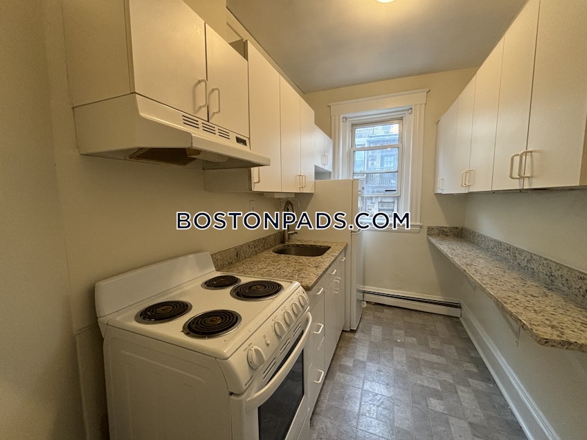 Brookline - $3,100+ /month