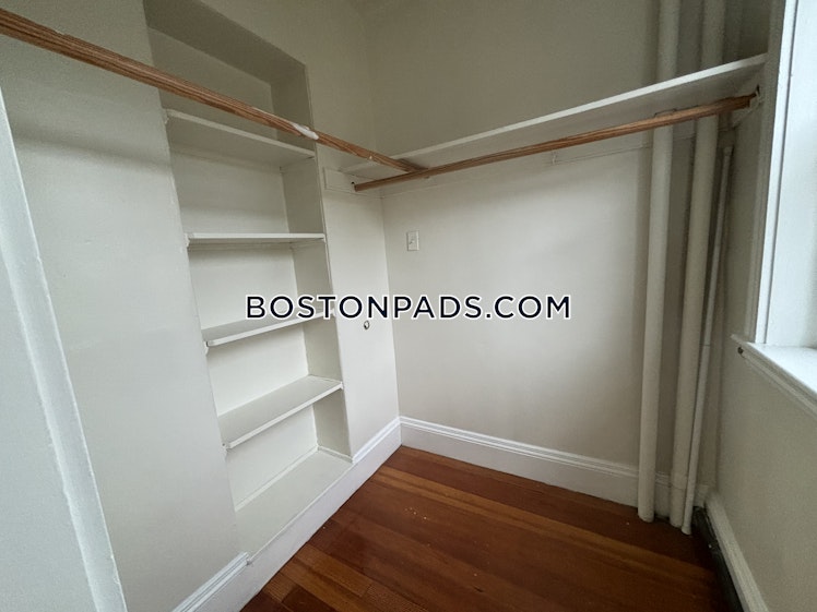 Winthrop Rd., Brookline