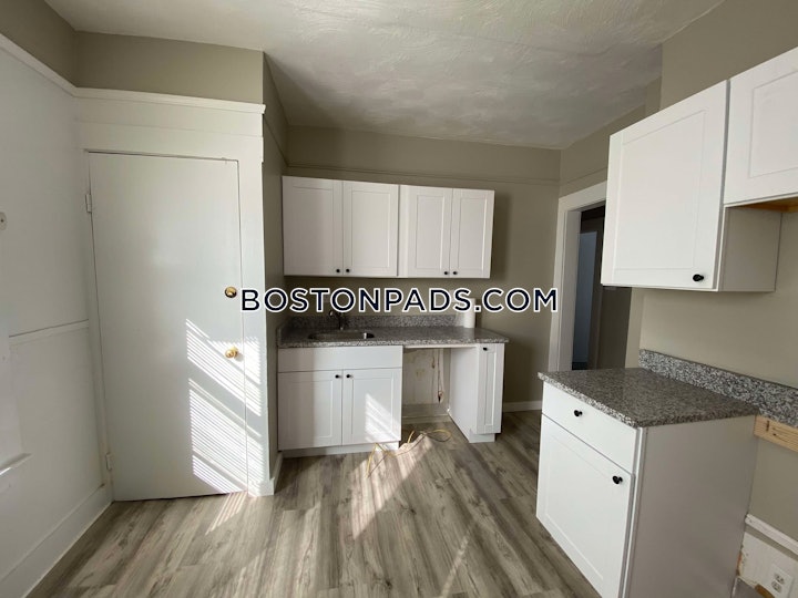 dorchester-apartment-for-rent-3-bedrooms-1-bath-boston-3400-8012085 
