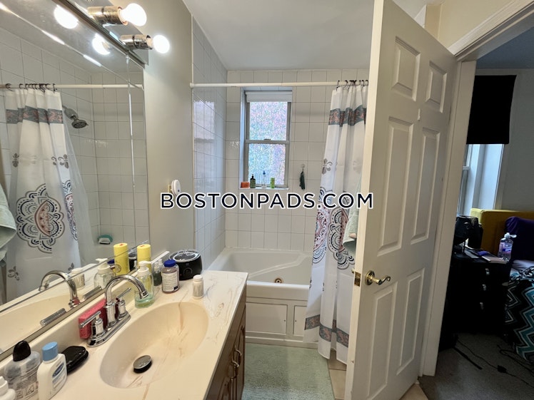 Harvard St., Brookline