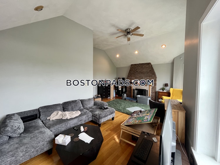 Harvard St., Brookline